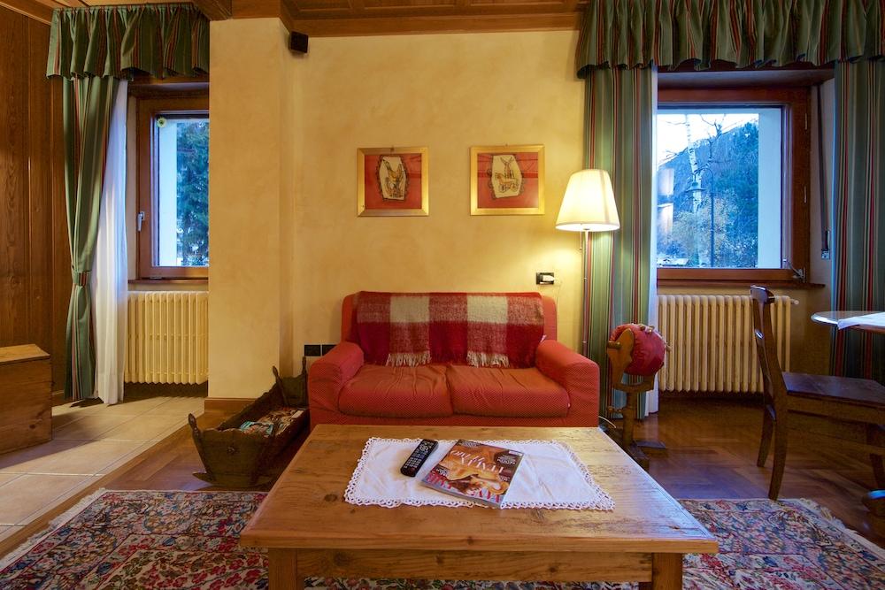Hotel Croux Κουρμαγιέρ Εξωτερικό φωτογραφία